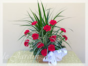 Sympathy Planter & Fresh Cut Carnations II :: Sympathy / Funeral Flower Arrangement